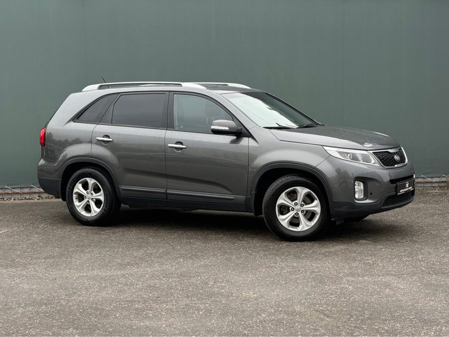 Kia Sorento 2.4 AT