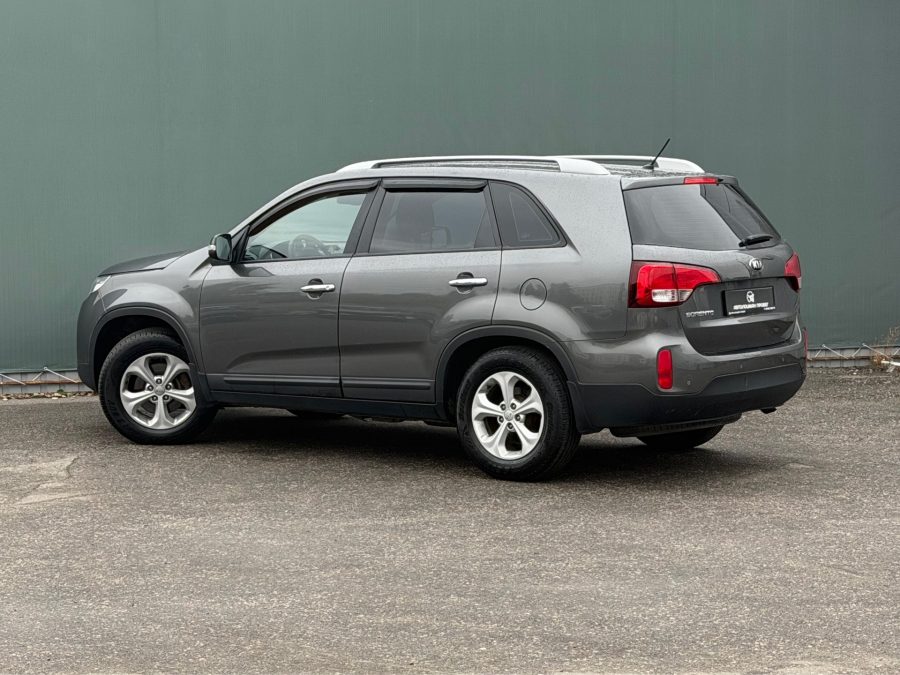 Kia Sorento 2.4 AT