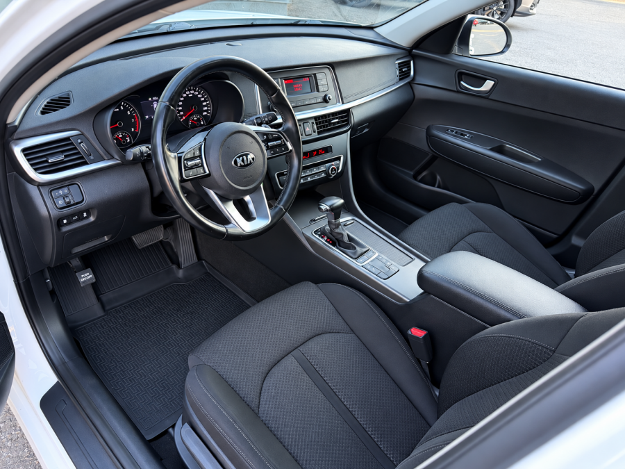 Kia Optima 2.0 AT