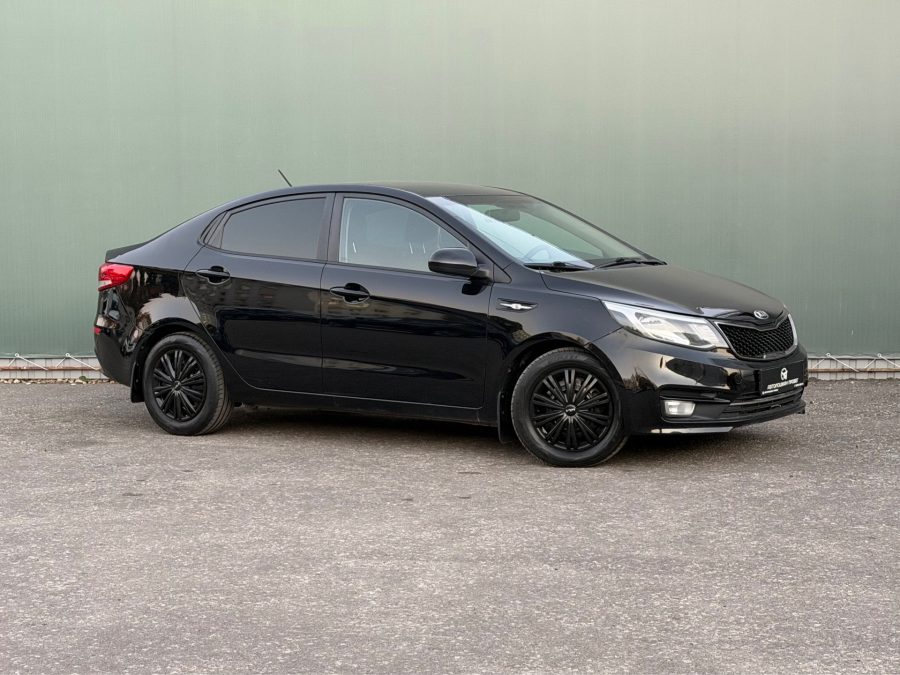 Kia Rio 1.6 MT