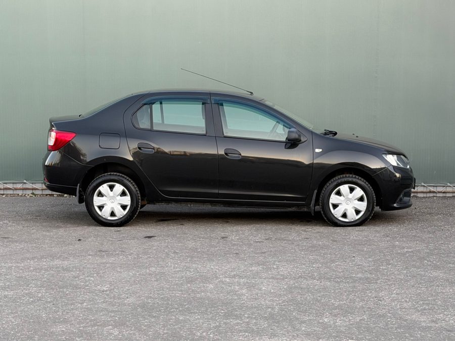 Renault Logan 1.6 MT