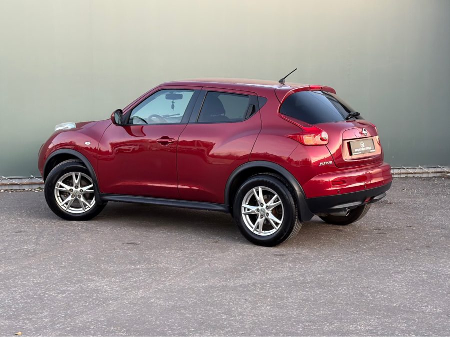 Nissan Juke 1.6 MT
