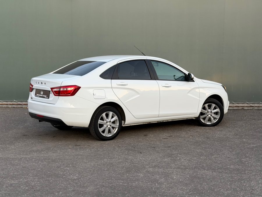 ВАЗ (LADA) Vesta 1.6 MT