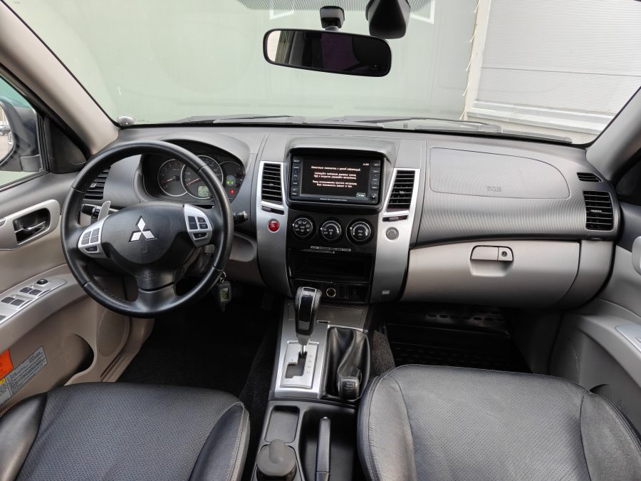 Mitsubishi Pajero Sport
